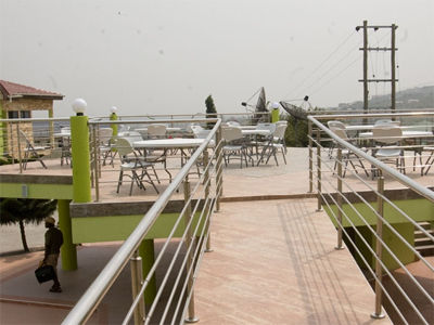 Crown Liberty Hotel Accra Bagian luar foto